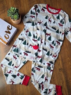 The Children's Place Adult Small Woodland Moose, Bear, Elk Pajama Set
